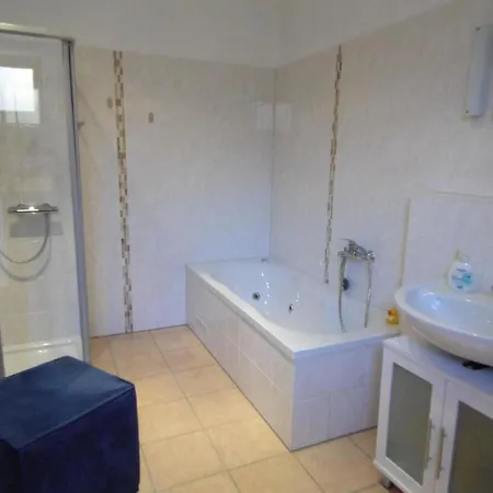 Apartment In Mit Whirlpool By Interhome Waldbreitbach